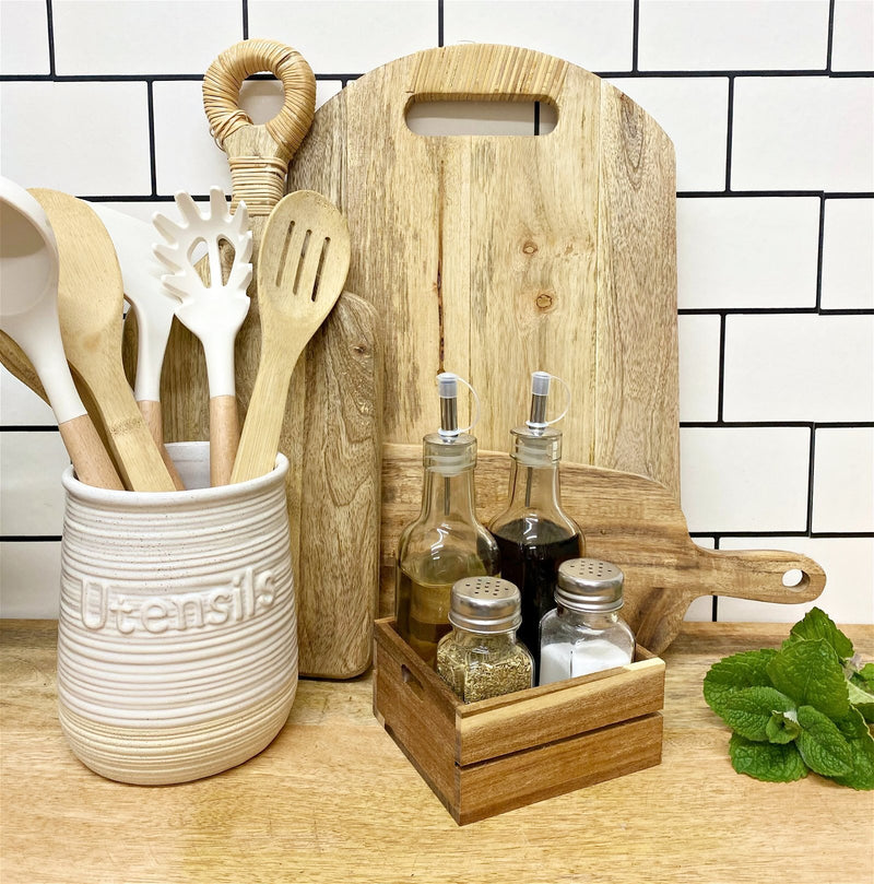 Four Piece Dinner Dressing Set